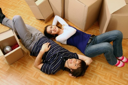 Local moving support with a van for homes and businesses in Tulsehill
